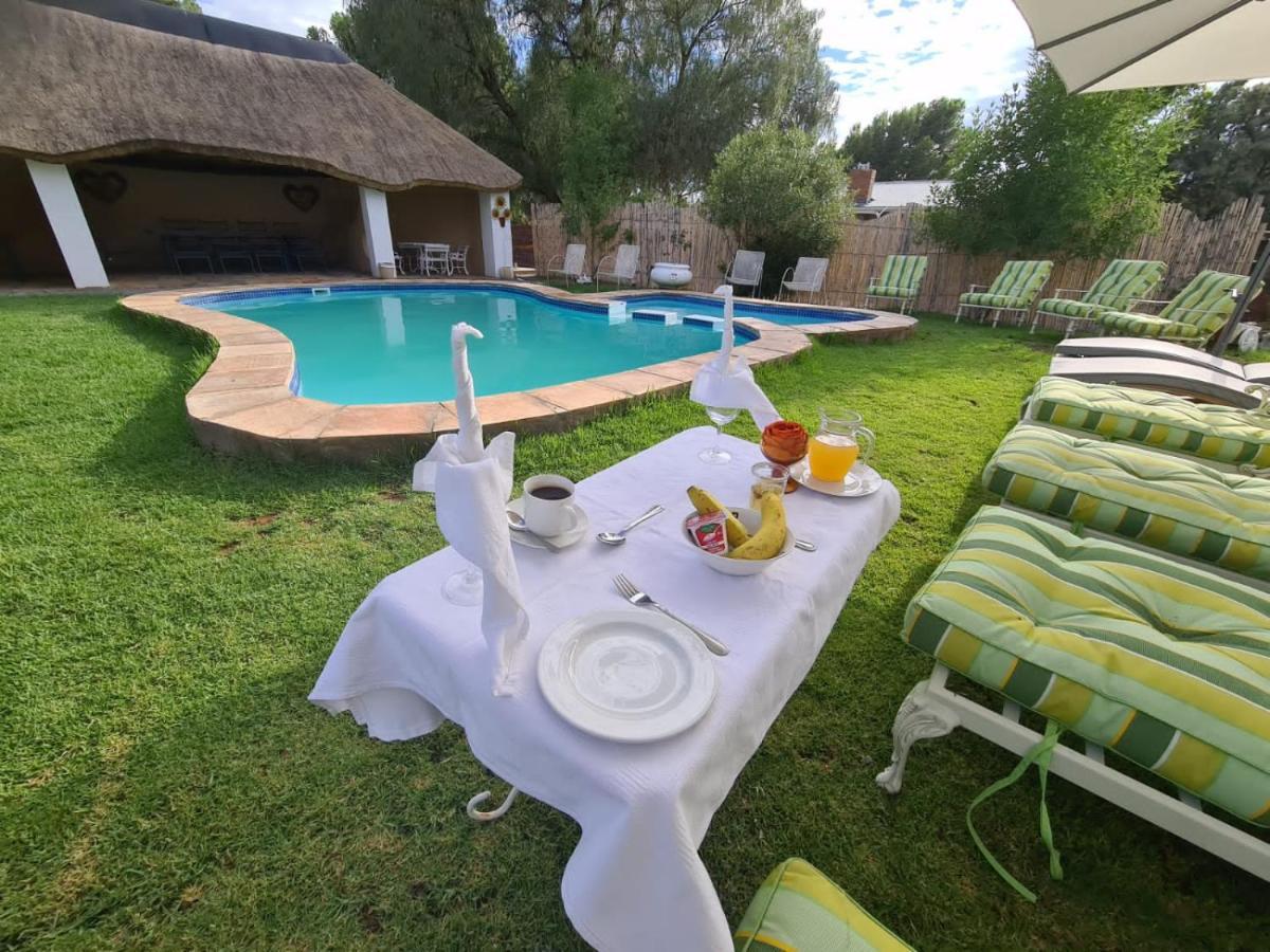 Victoria Oaks Guesthouse Victoria West Екстер'єр фото