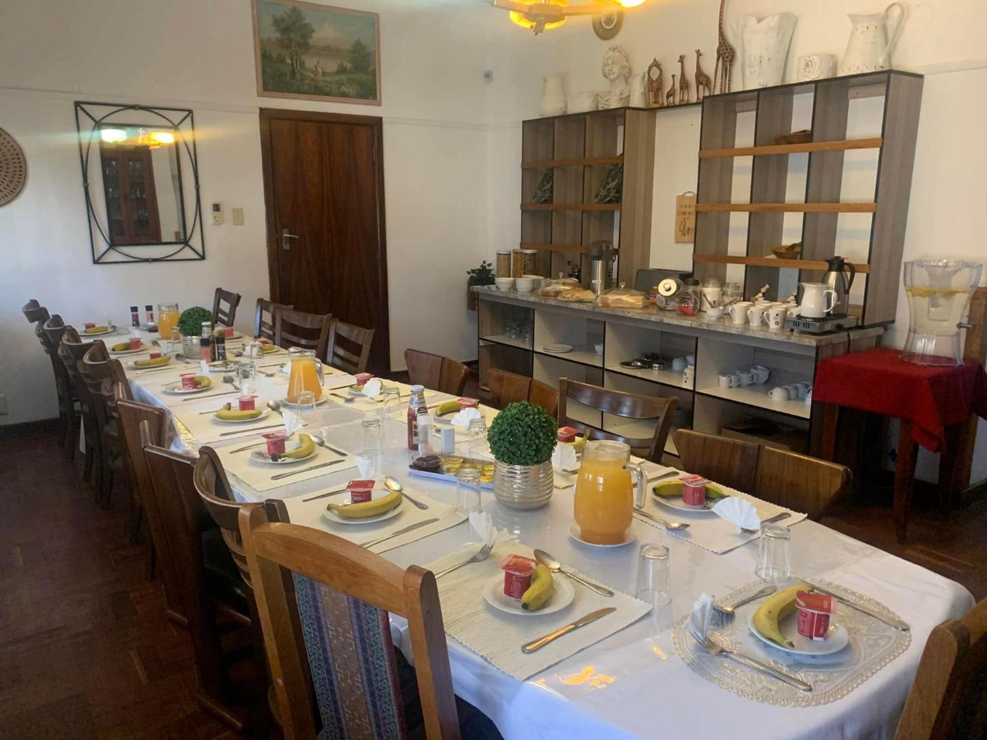 Victoria Oaks Guesthouse Victoria West Екстер'єр фото